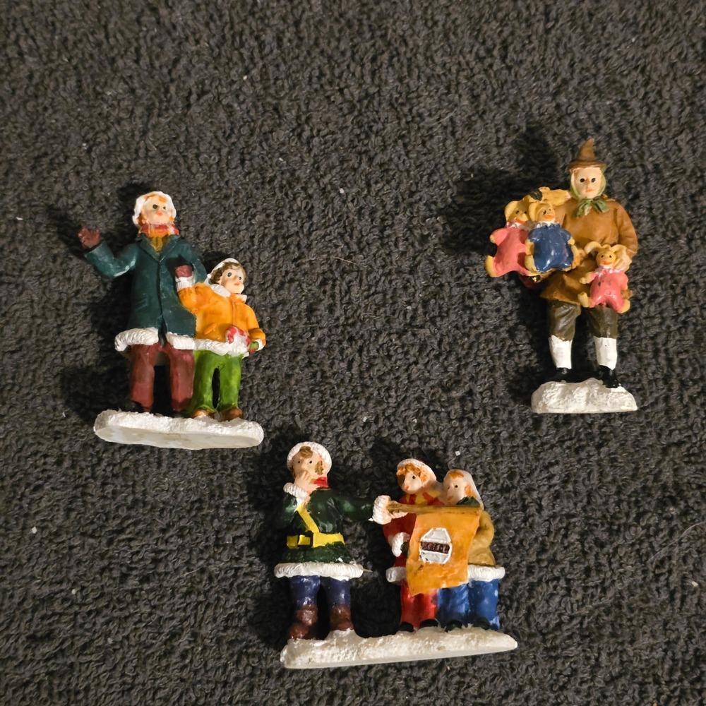 Christmas Holiday Villagers People Figurines Set 3 OS Multicolor Display
